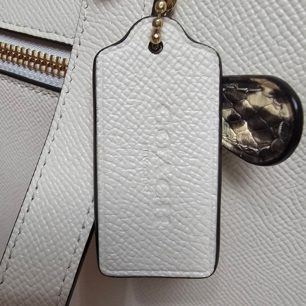 Coach Gallery Tote in White Crossgrain Leather Snake Embossed Details Bag Purse - Picture 7 of 10